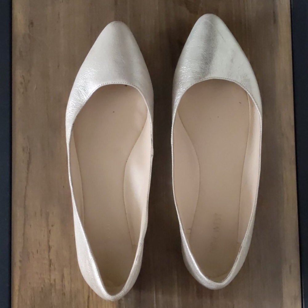 Women's Gold Metallic Pointed-Toe Ballet Flats - Gold